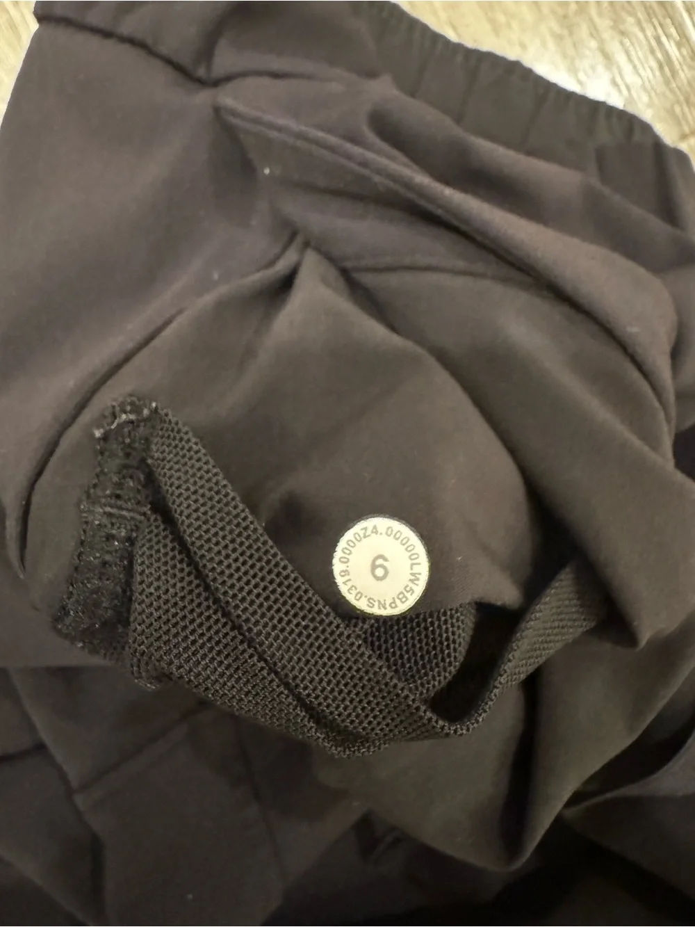 Lululemon On the Fly Pant Black 7/8 Size 6